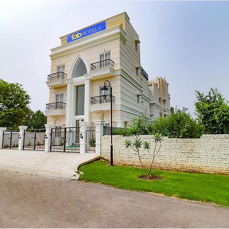 Fabhotel K9 Villa Λουντιάνα Εξωτερικό φωτογραφία