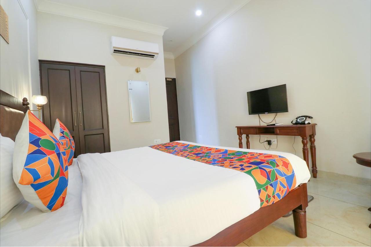 Fabhotel K9 Villa Λουντιάνα Εξωτερικό φωτογραφία