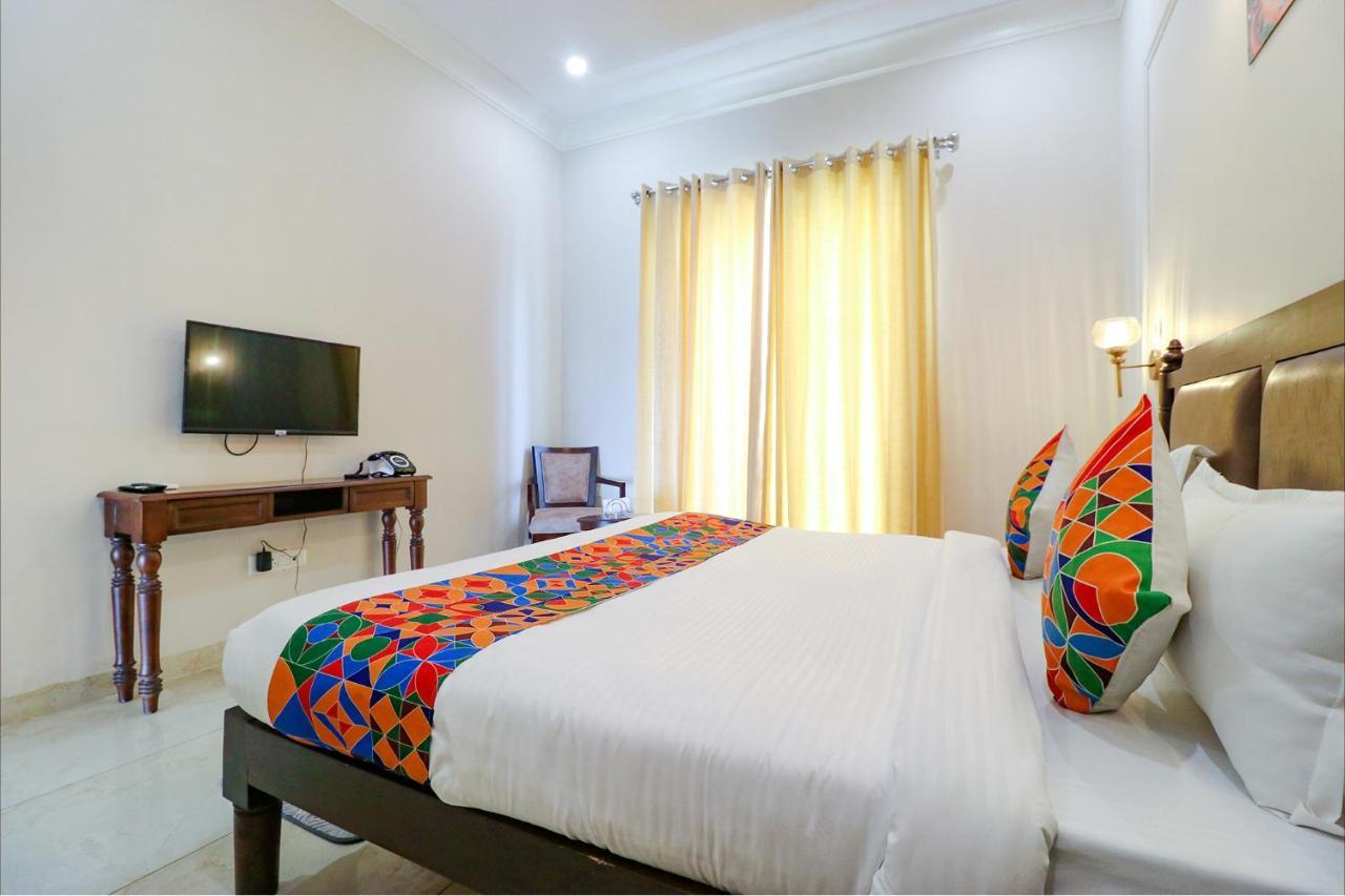Fabhotel K9 Villa Λουντιάνα Εξωτερικό φωτογραφία