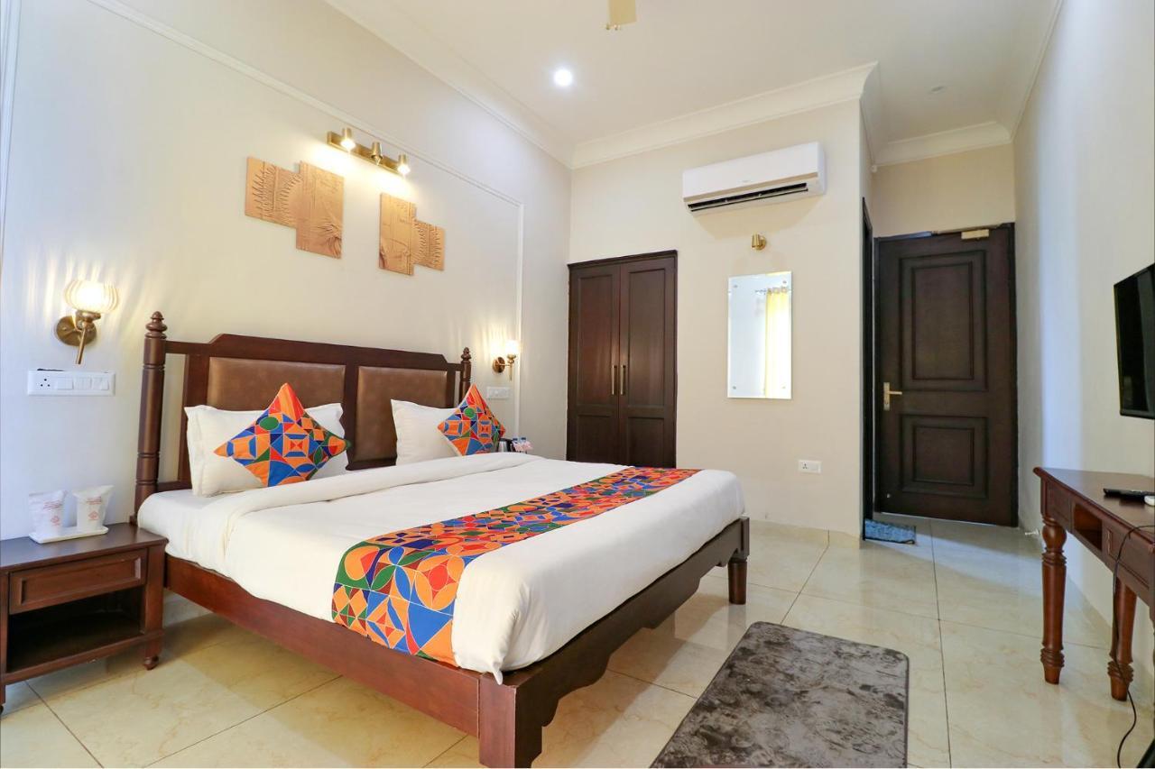 Fabhotel K9 Villa Λουντιάνα Εξωτερικό φωτογραφία