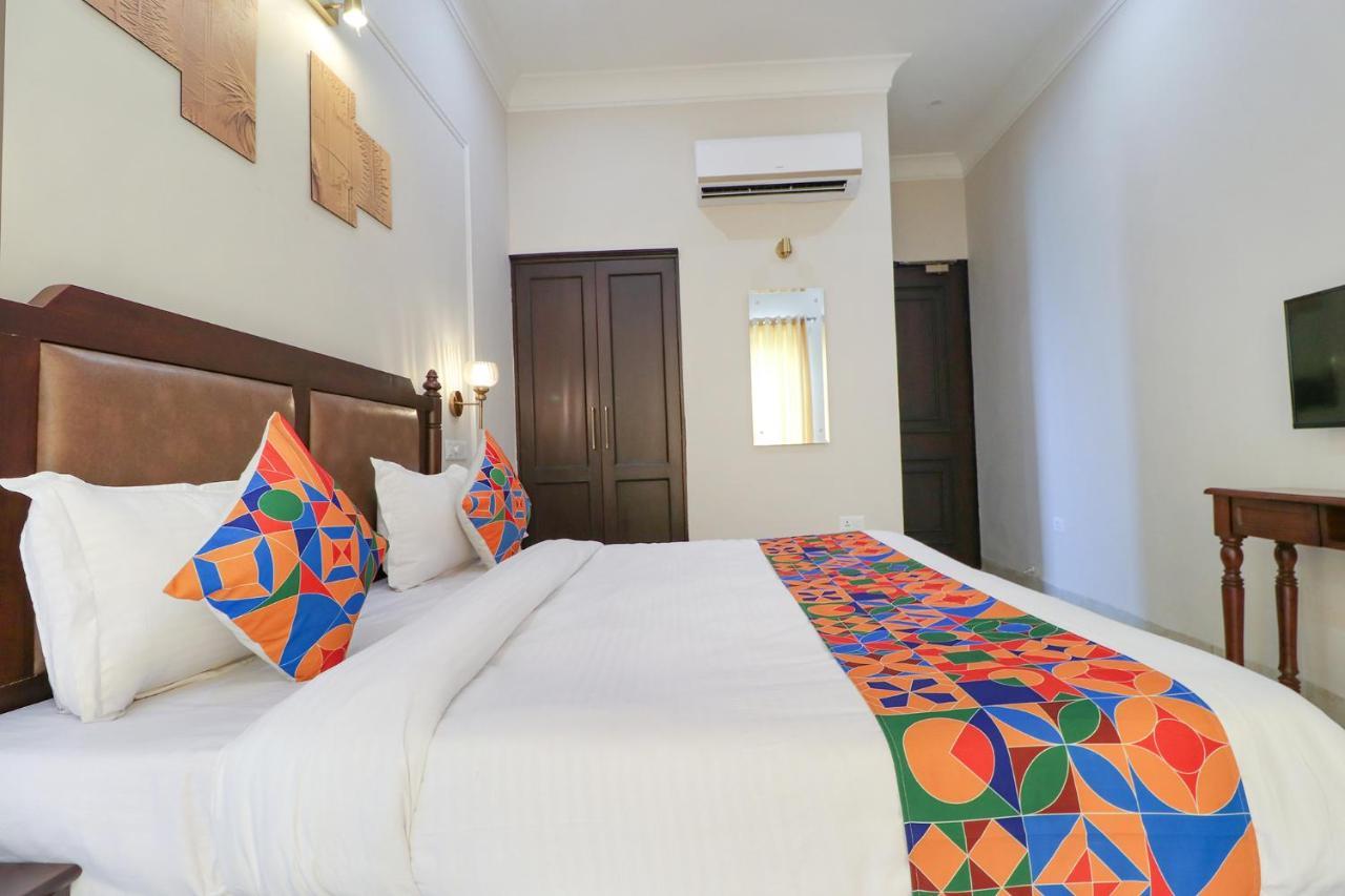 Fabhotel K9 Villa Λουντιάνα Εξωτερικό φωτογραφία